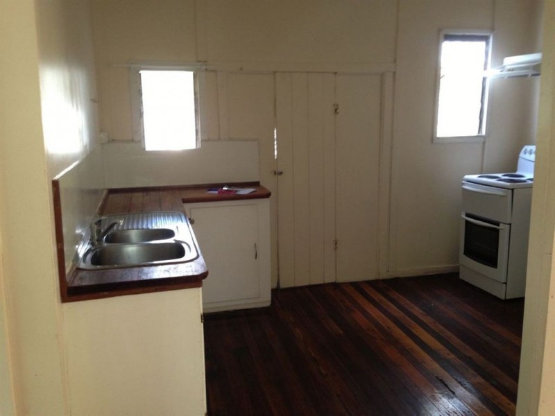12 Carrington Ave, Gympie QLD 4570