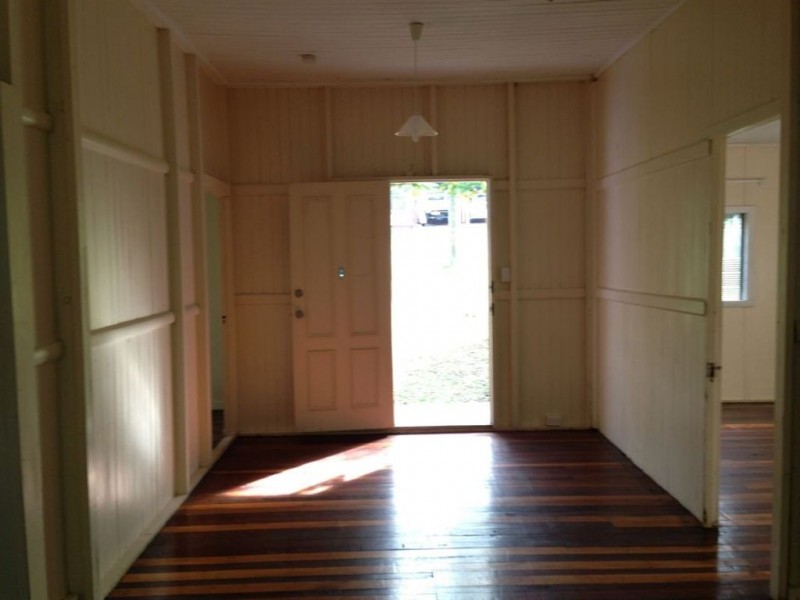 12 Carrington Ave, Gympie QLD 4570