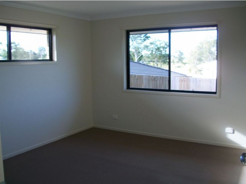3 Principal Place, Jones Hill QLD 4570