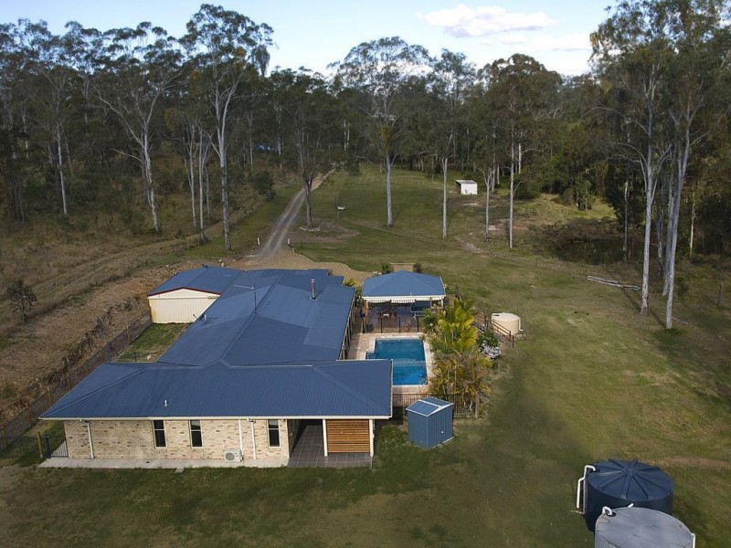 16 Lindsay Street, Southside QLD 4570