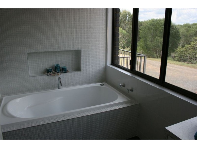 Traveston QLD 4570
