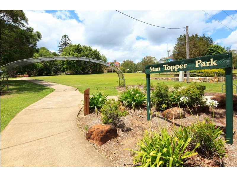 25 Church Street, Pomona QLD 4568