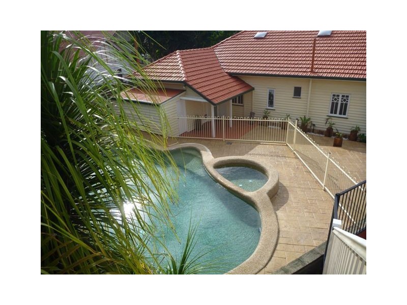 30 Calton Terrace, Gympie QLD 4570