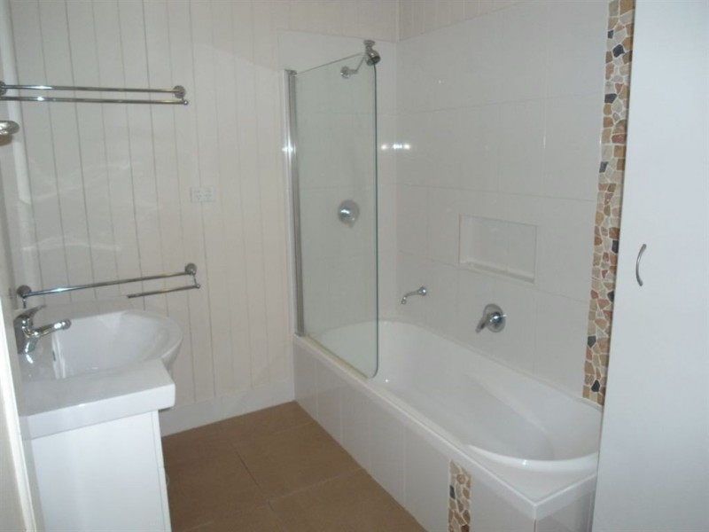 27 Hilton Road, Gympie QLD 4570