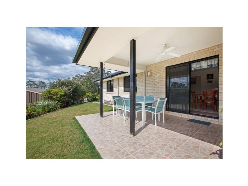 12 Suncrest Court, Southside QLD 4570
