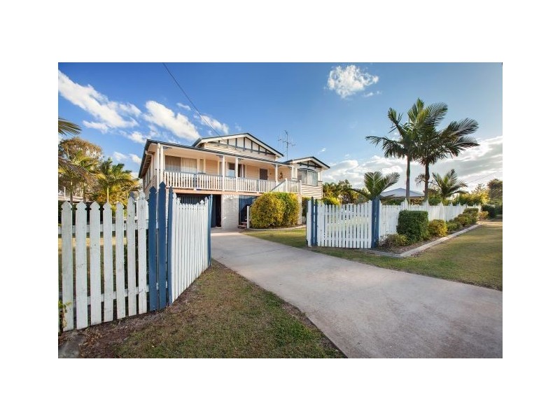 4 Glastonbury Road, Southside QLD 4570