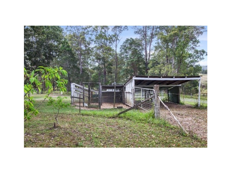 751 Old Goomborian Road, Canina QLD 4570