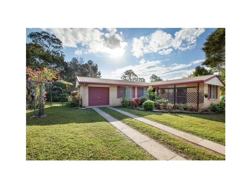 8 Heather Street, Southside QLD 4570