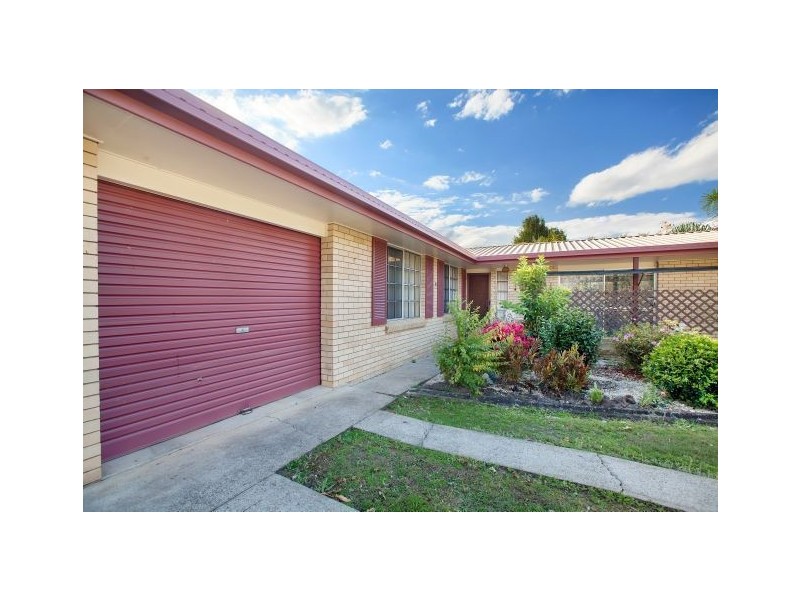 8 Heather Street, Southside QLD 4570