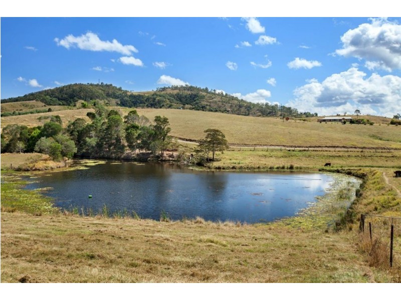 156 Percival Road, Chatsworth QLD 4570