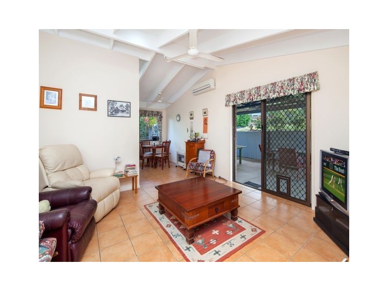 5 Emerald Drive, Southside QLD 4570