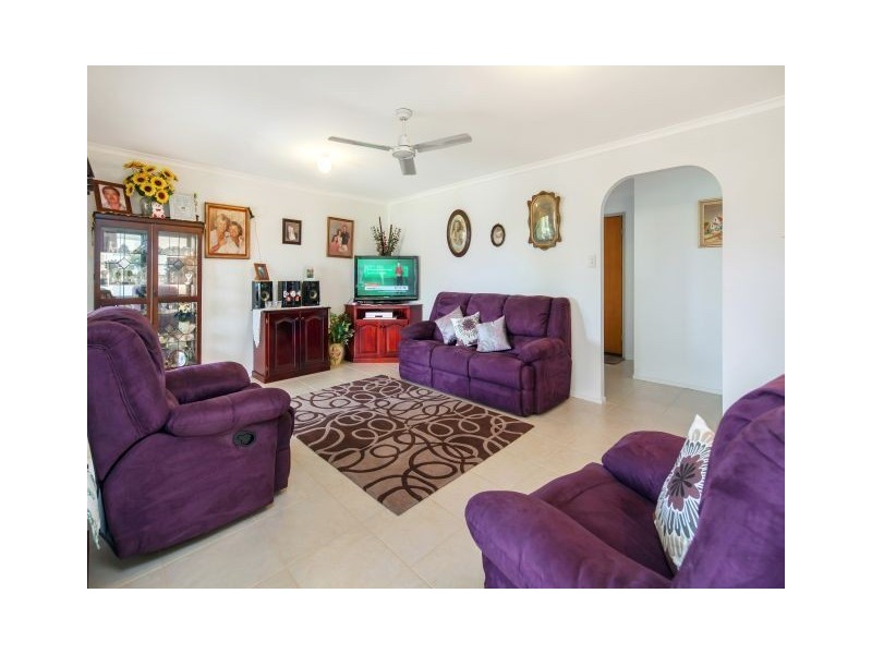 2 Woonga Court, Southside QLD 4570