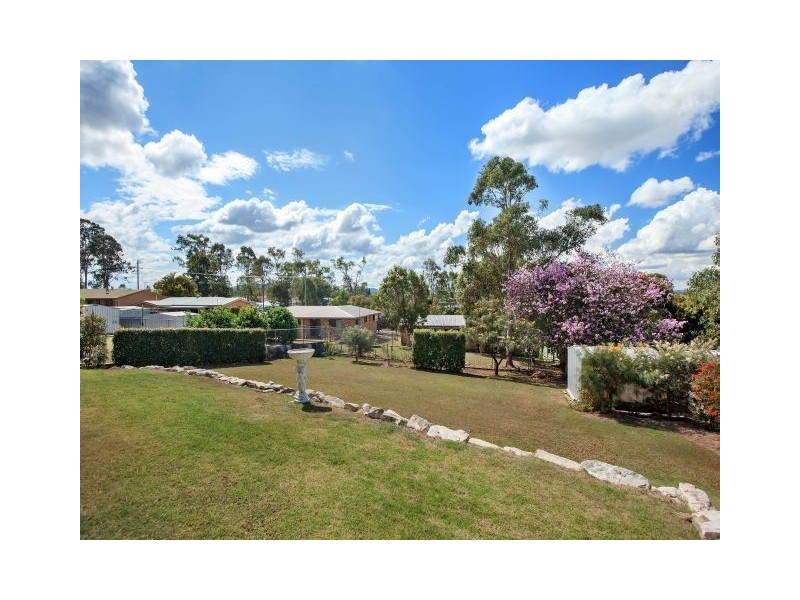 2 Woonga Court, Southside QLD 4570