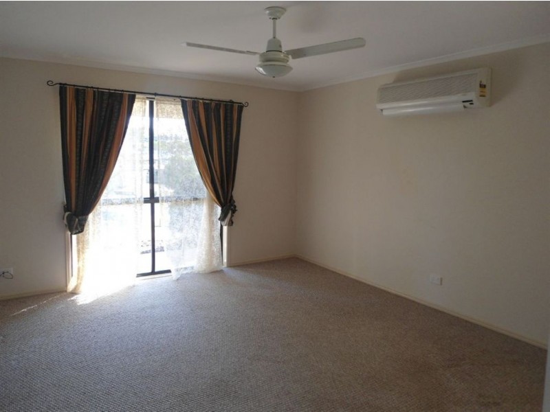 19 Castlereagh Court, Southside QLD 4570