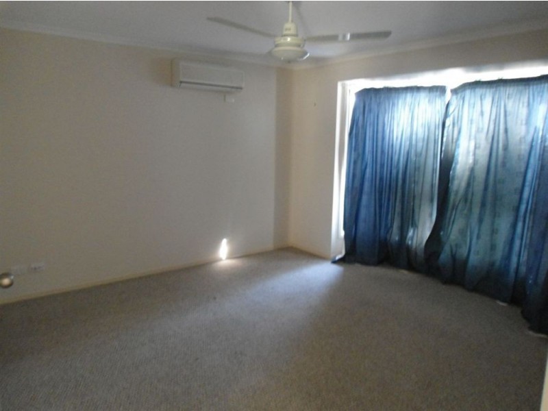 19 Castlereagh Court, Southside QLD 4570