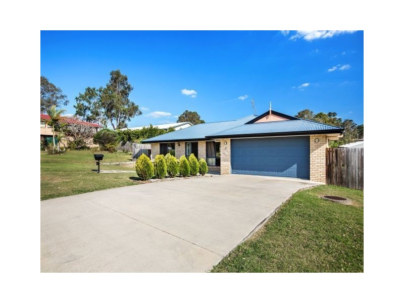 3 Decker Place, Southside QLD 4570
