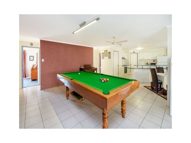 3 Decker Place, Southside QLD 4570