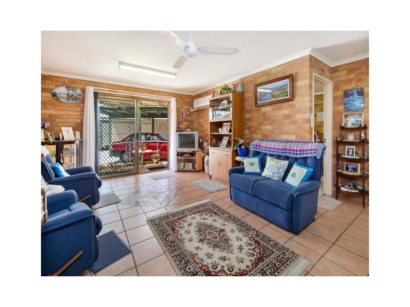 5/4 Leonard Street, Southside QLD 4570