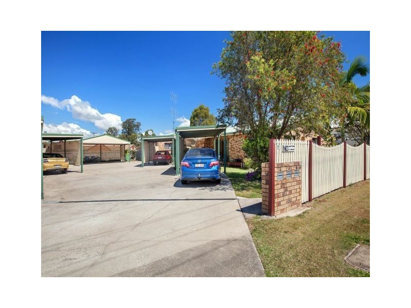 5/4 Leonard Street, Southside QLD 4570