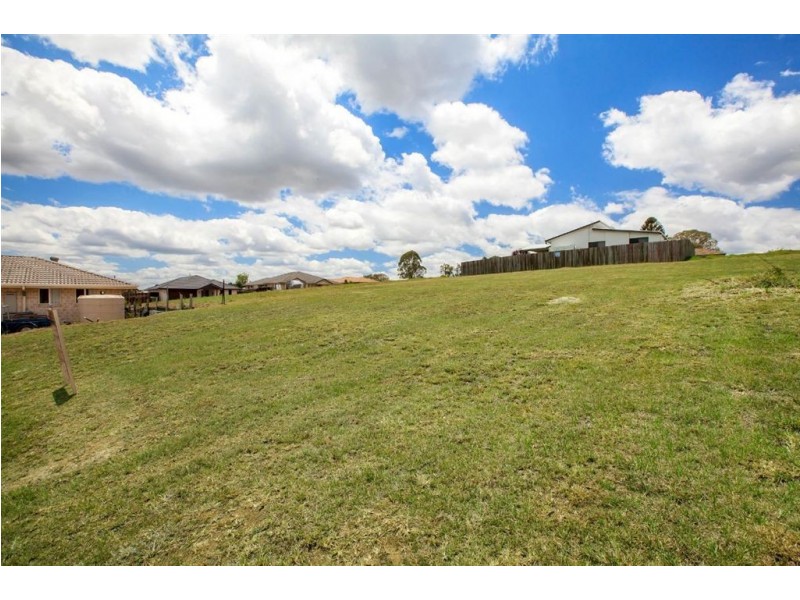 11 Managers Court, Jones Hill QLD 4570