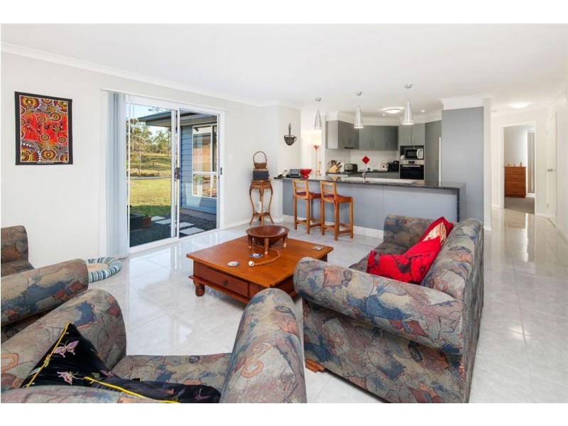 28 City View, The Dawn QLD 4570