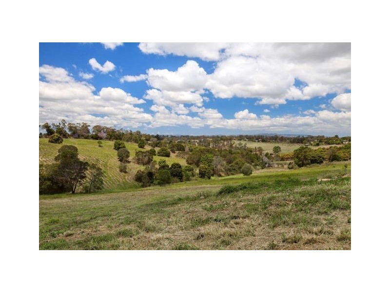 2 Castleton Rise, Gympie QLD 4570