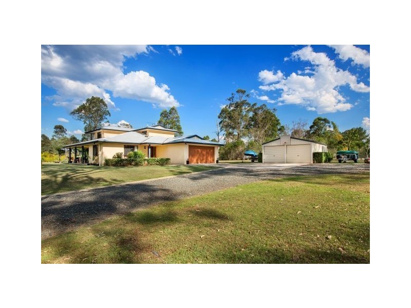 19 Stacy Lane, The Dawn QLD 4570