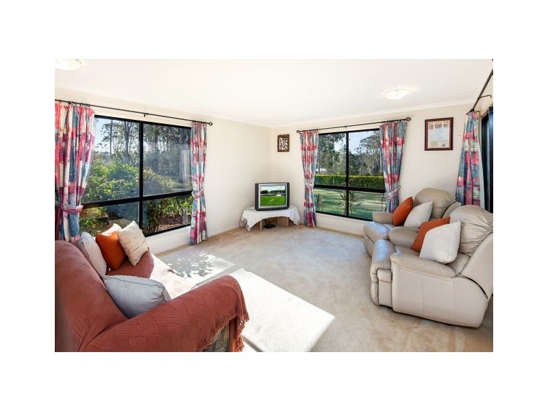 19 Stacy Lane, The Dawn QLD 4570