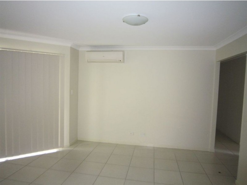 6 Managers Court, Jones Hill QLD 4570