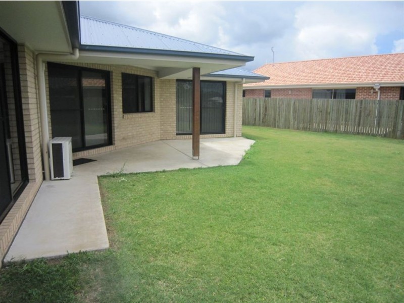 6 Managers Court, Jones Hill QLD 4570