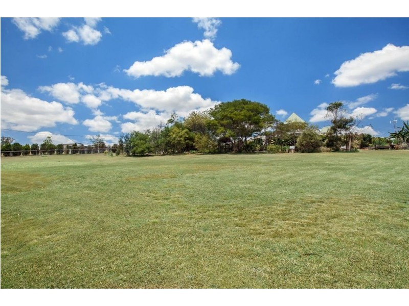 92 Pine Valley Drive, Pie Creek QLD 4570