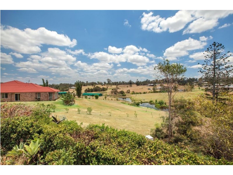 92 Pine Valley Drive, Pie Creek QLD 4570