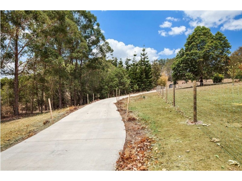 25 Parkland Drive, Chatsworth QLD 4570