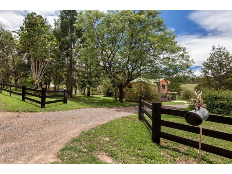 32 Window Road, Canina QLD 4570