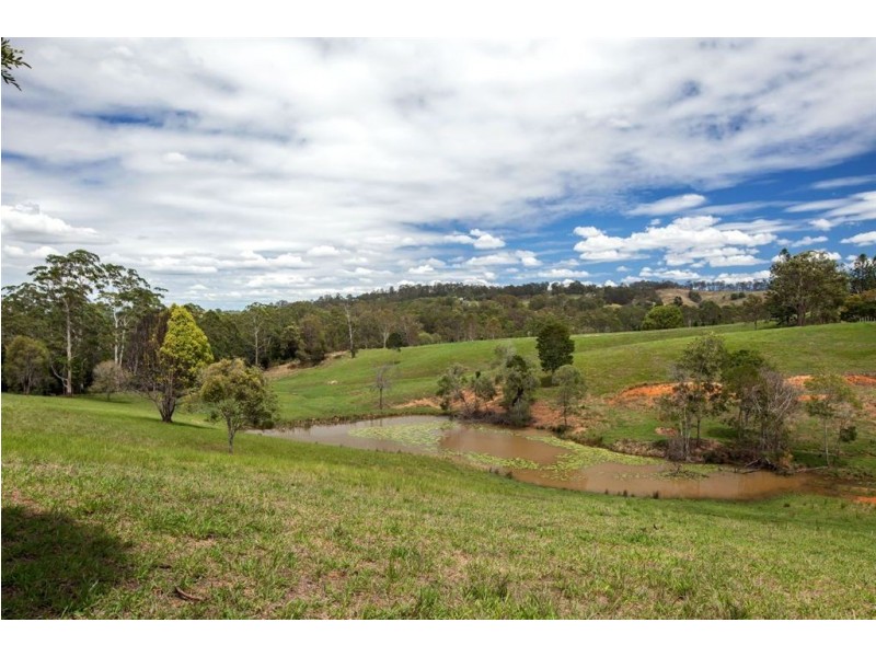 32 Window Road, Canina QLD 4570