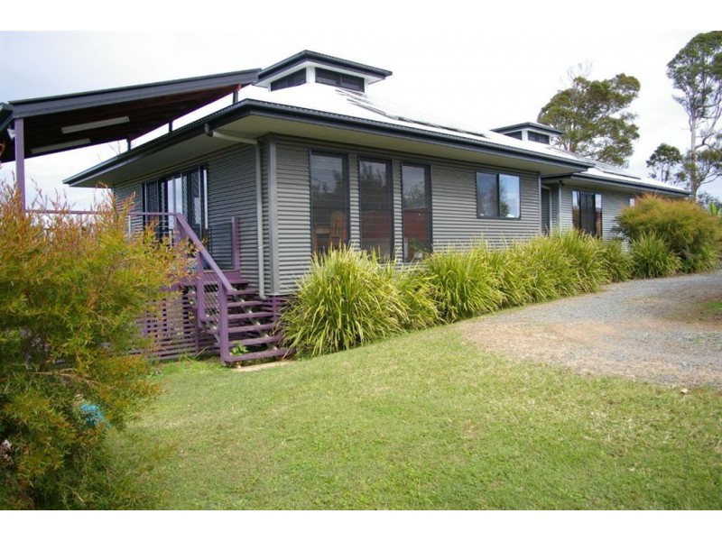 32 Castle Court, East Deep Creek QLD 4570