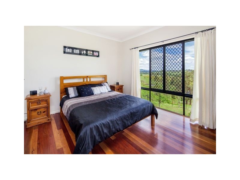 32 Castle Court, East Deep Creek QLD 4570