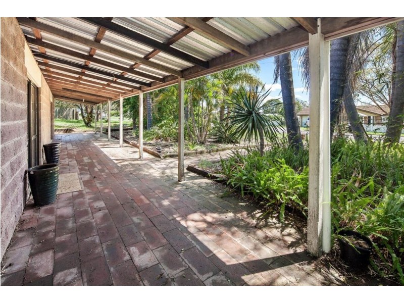 4 Teresa Street, Southside QLD 4570