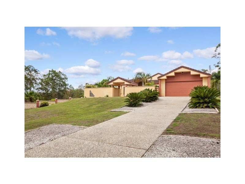 31 Parkland Drive, Chatsworth QLD 4570