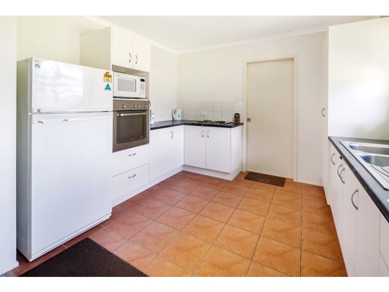 33 Lily Street, Southside QLD 4570