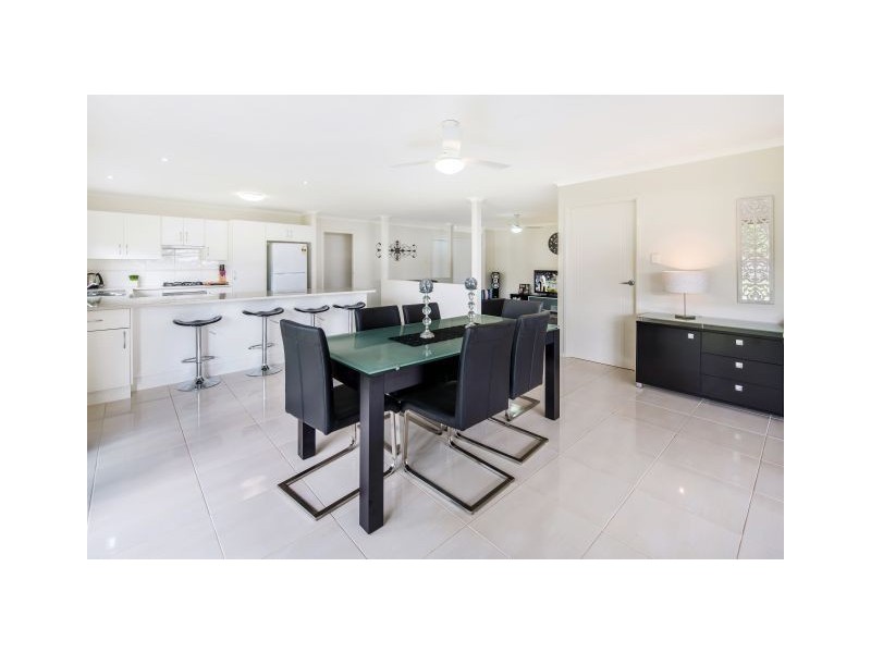 21 Skyline Tce, Araluen QLD 4570