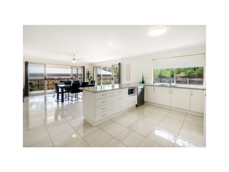 21 Skyline Tce, Araluen QLD 4570