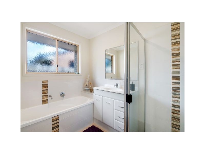 21 Skyline Tce, Araluen QLD 4570