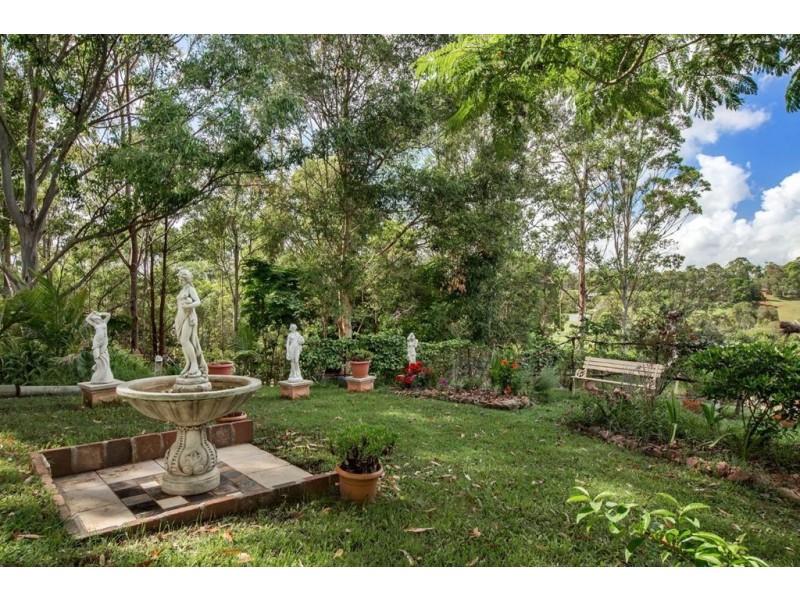 26 Hillview Road, Cedar Pocket QLD 4570