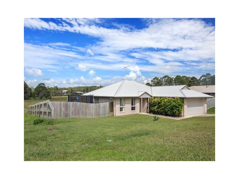 9 Eaglehawk Drive, Southside QLD 4570