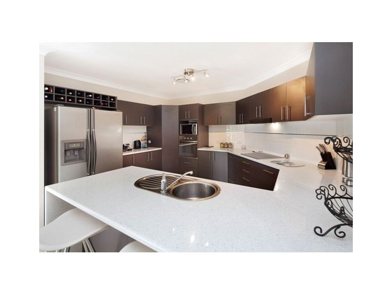 10 Hilltop Avenue, Southside QLD 4570