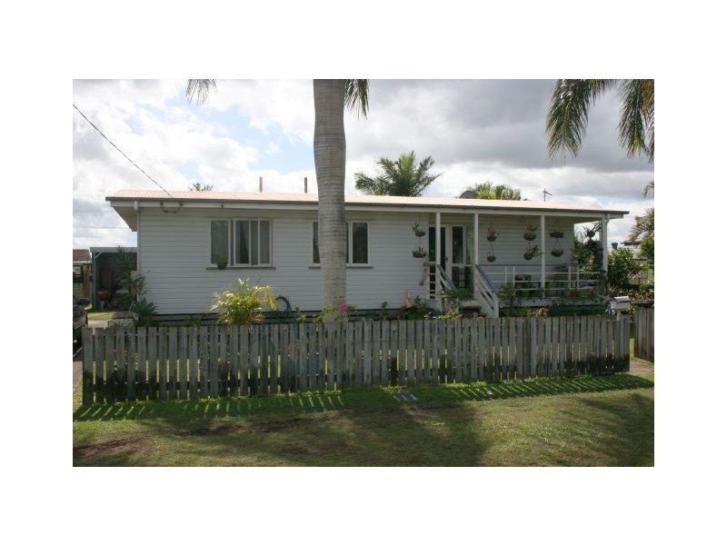 15 Neil Street, Southside QLD 4570