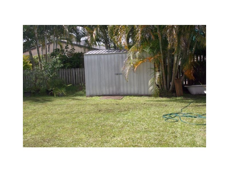 15 Neil Street, Southside QLD 4570