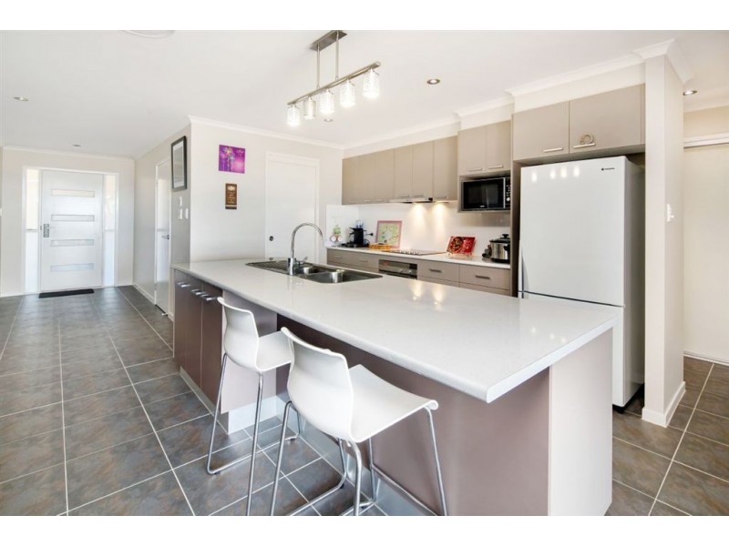 20 Eucalyptus Avenue, Southside QLD 4570