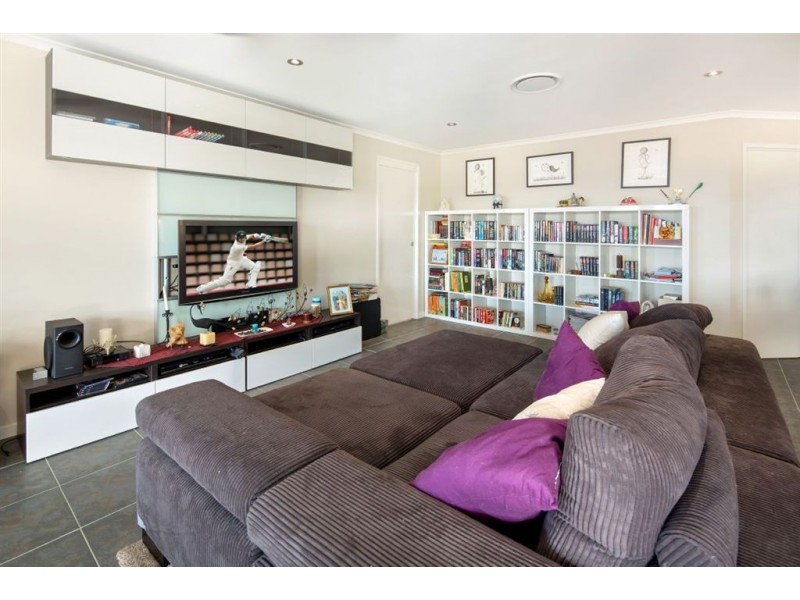 20 Eucalyptus Avenue, Southside QLD 4570